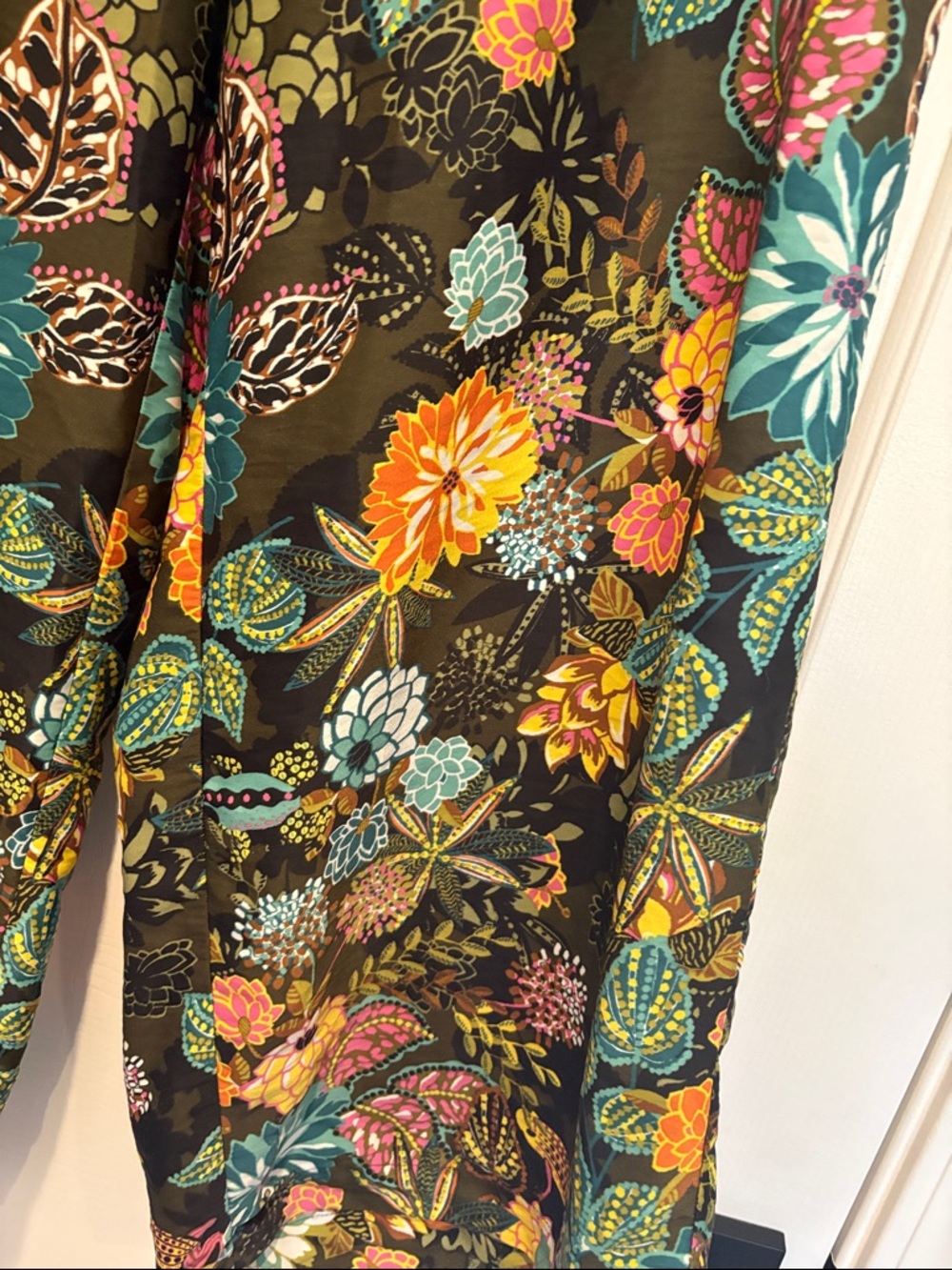 LOFT Black Elastic Waist Silk Pants Teal & Yellow Accent. Sz  Large Tall (LT) - Picture 5 of 8